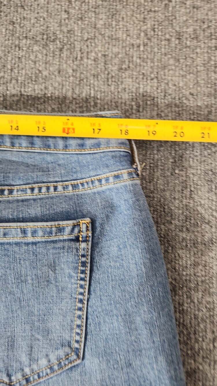 Old Navy Boyfriend Mid-Rise Light Wash Denim Jeans Size 14 Regular - Picture 8 of 12